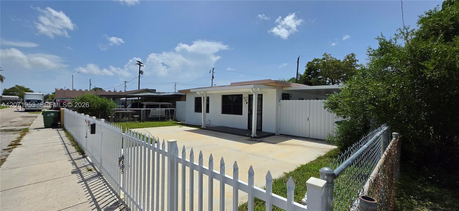 2230 Service Rd, Opa-Locka, FL 33054 — zdjęcie 3