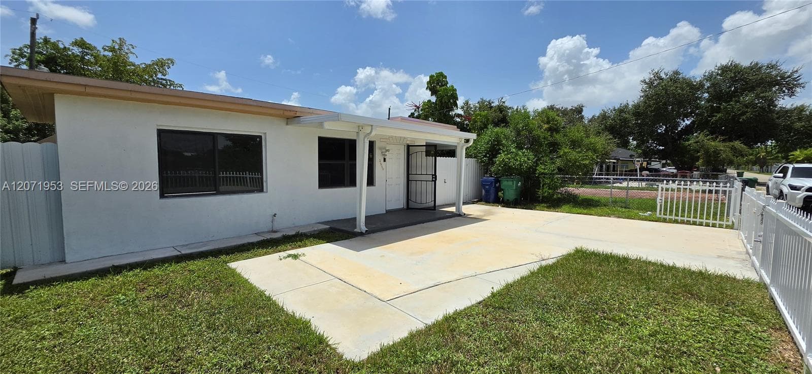 2230 Service Rd, Opa-Locka, FL 33054
