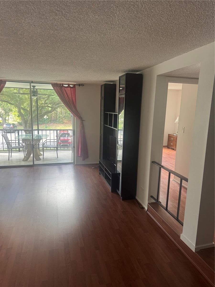 3740 Inverrary Dr # 2Q, Lauderhill, FL 33319 — zdjęcie 2