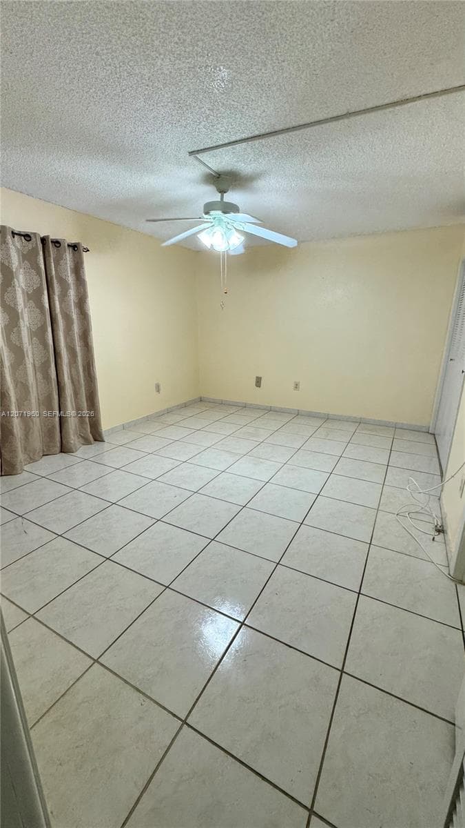 160 NE 203rd Ter # E20, Miami Gardens, FL 33179 — zdjęcie 3