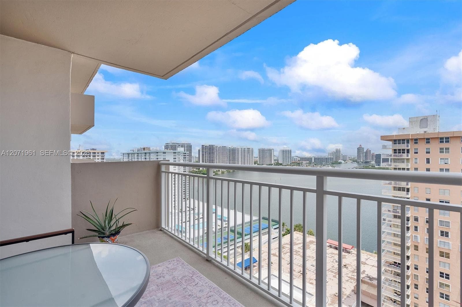 250 174th St # 2211, Sunny Isles Beach, FL 33160 — zdjęcie 2