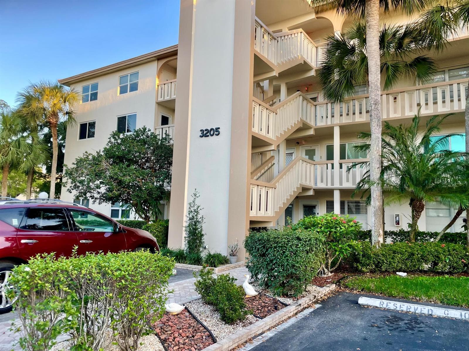 3205 Portofino Point # B4, Coconut Creek, FL 33066