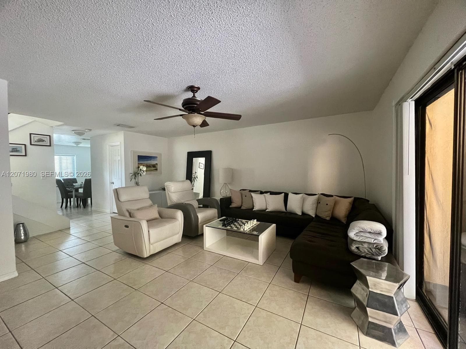 1133 NE 210th Ter, Miami, FL 33179 — zdjęcie 2