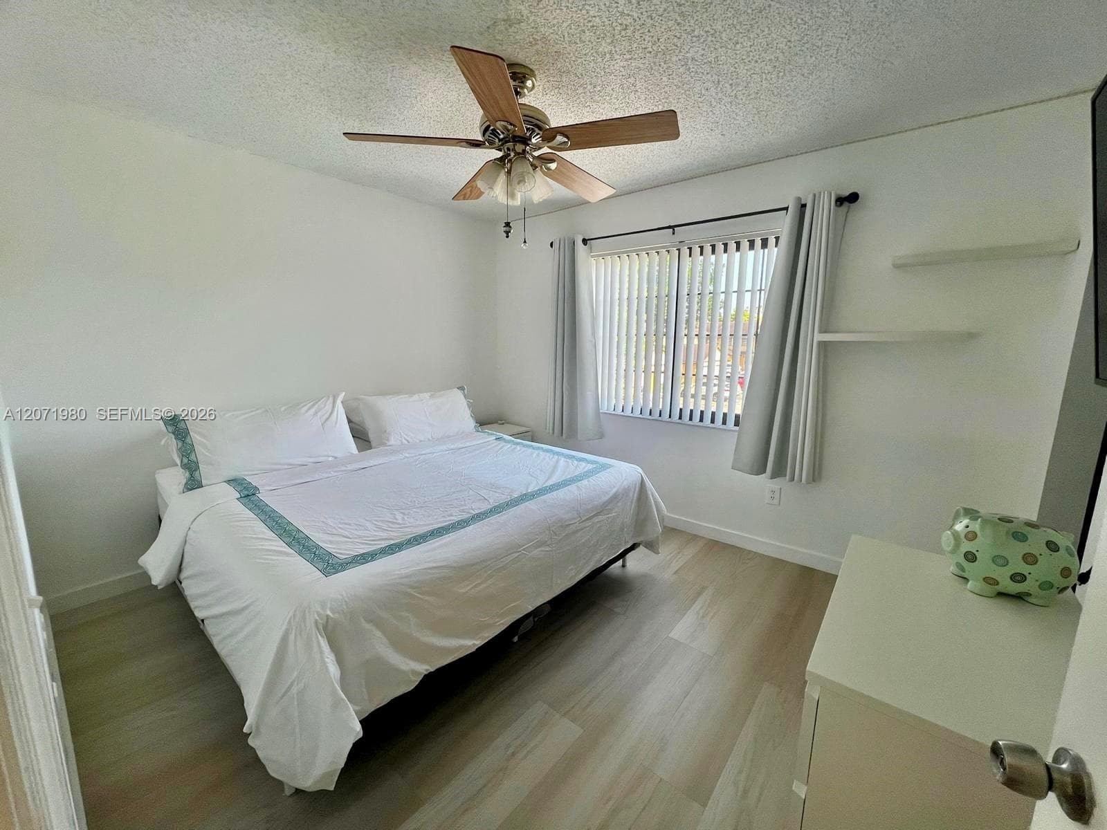 1133 NE 210th Ter, Miami, FL 33179 — zdjęcie 4