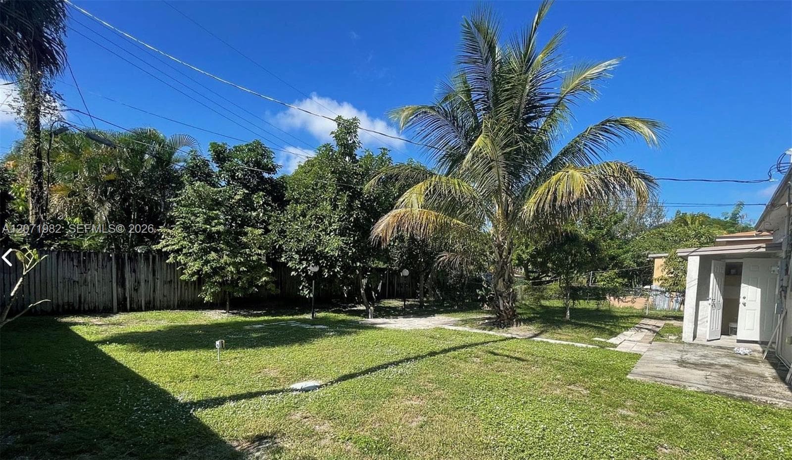 15760 NE 18th Ct, North Miami Beach, FL 33162 — zdjęcie 3