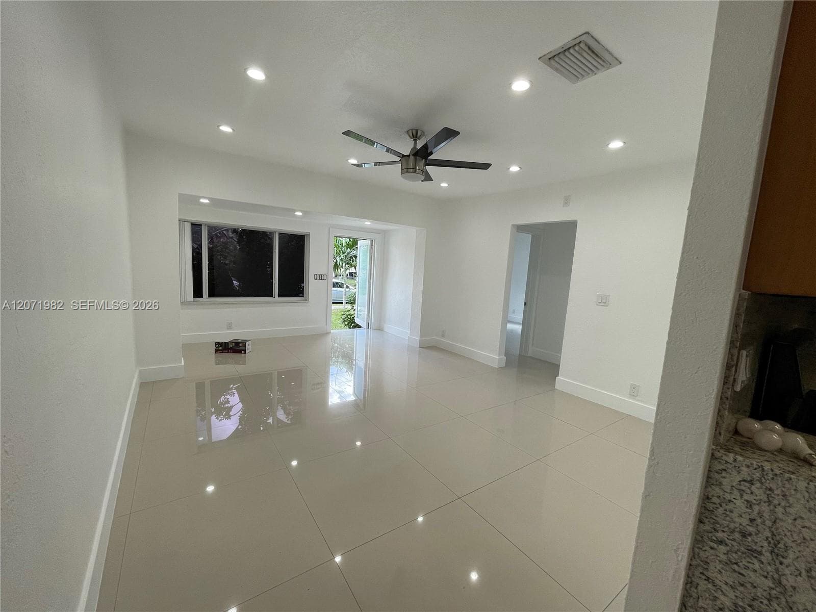 15760 NE 18th Ct, North Miami Beach, FL 33162 — zdjęcie 5