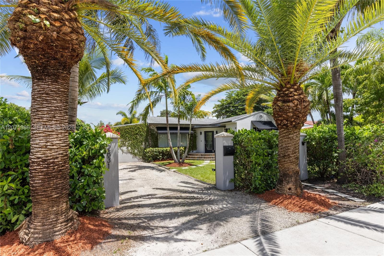 2831 SW 21st Ter, Miami, FL 33145 — zdjęcie 2