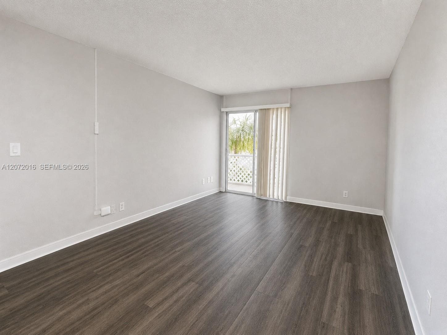 4550 NW 9th St # 512E, Miami, FL 33126 — zdjęcie 4