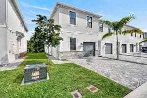 293 SW SALLY Way, Stuart, FL 34997 — zdjęcie 2