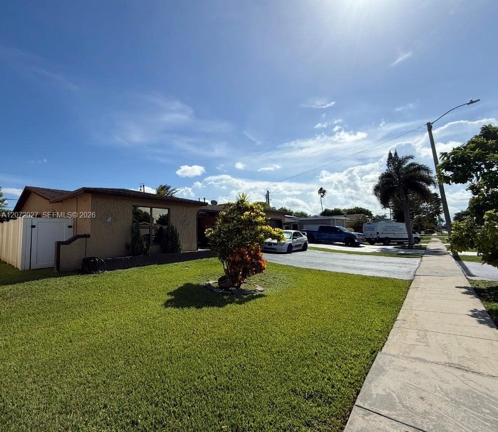 11450 NW 30th Pl, Sunrise, FL 33323 — zdjęcie 2