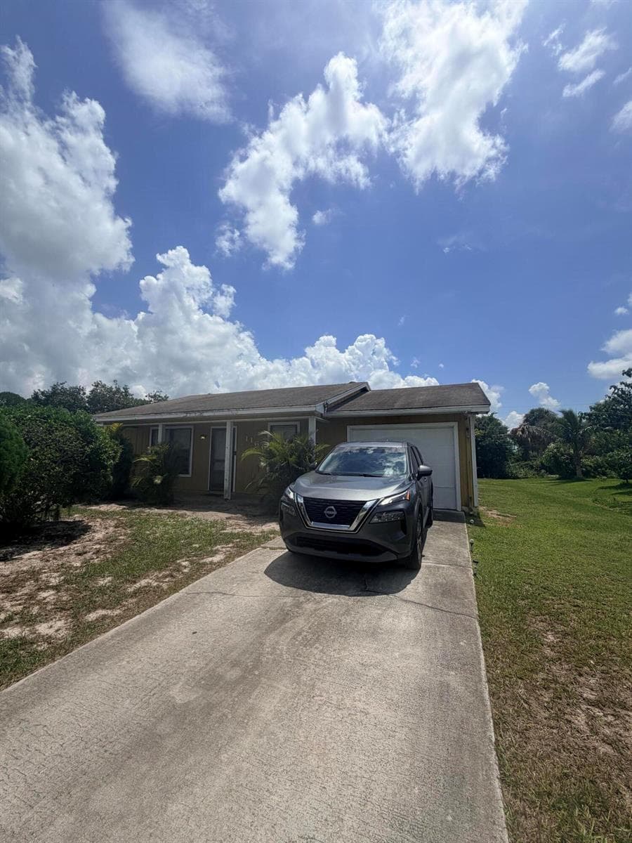 1166 SW ELEUTHERA Avenue, Port St. Lucie, FL 34953
