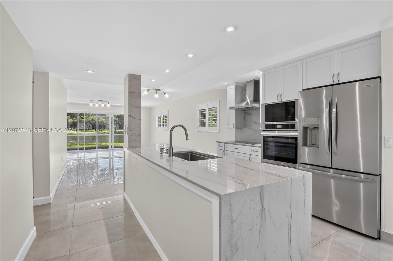 13800 SW 14th St # 114C, Pembroke Pines, FL 33027