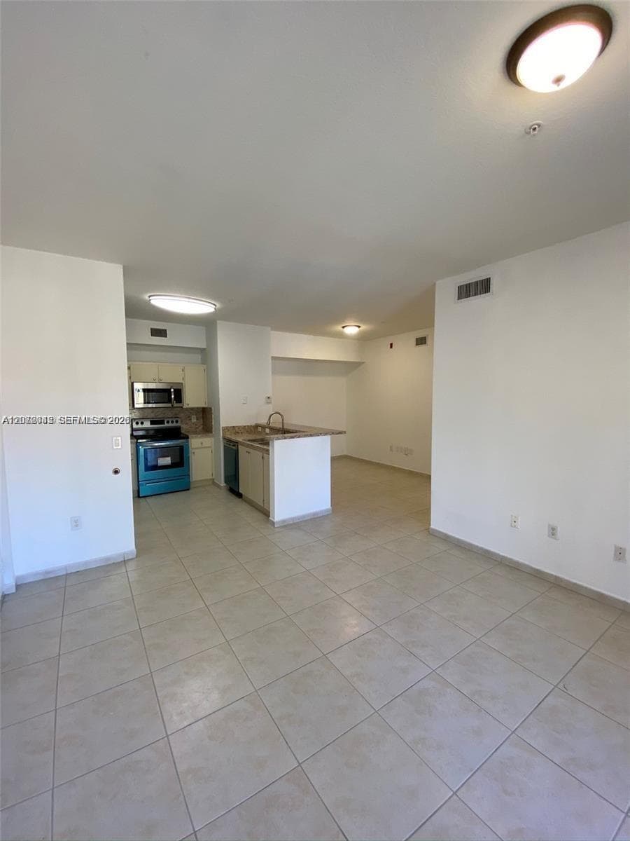 7240 NW 114th Ave # 305, Doral, FL 33178 — zdjęcie 5