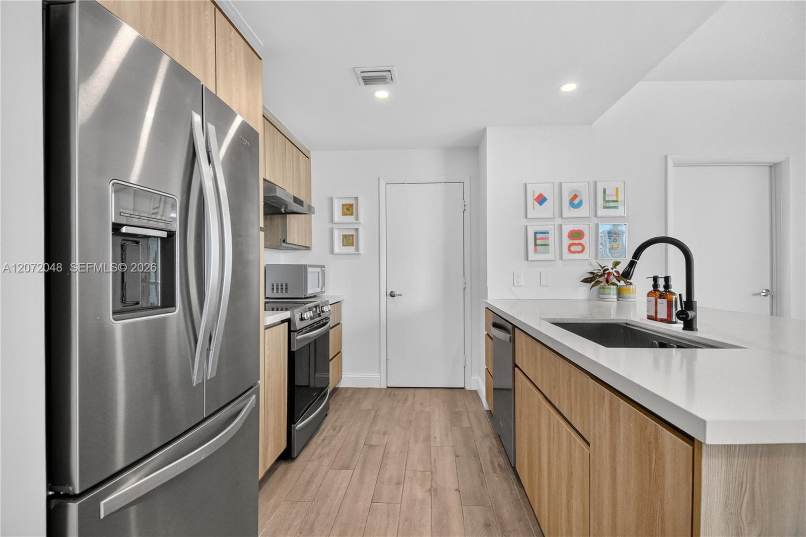 1900 N Bayshore Dr # 2019, Miami, FL 33132