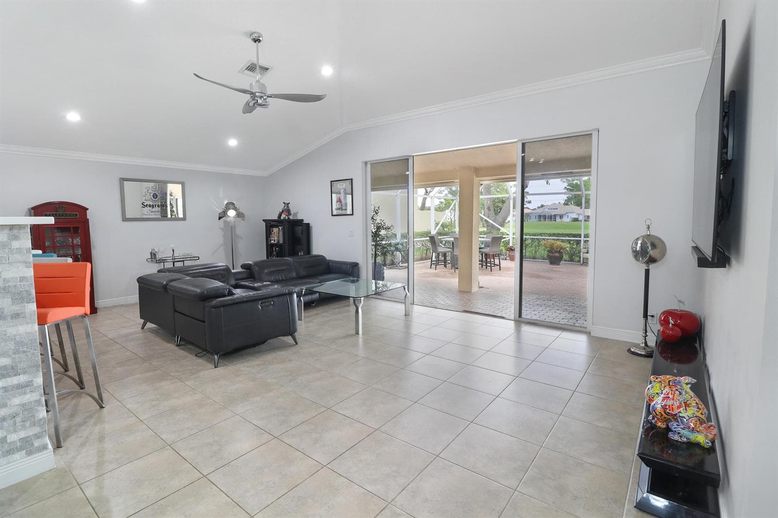 5671 S FOUNTAINS Drive S, Lake Worth, FL 33467 — zdjęcie 5