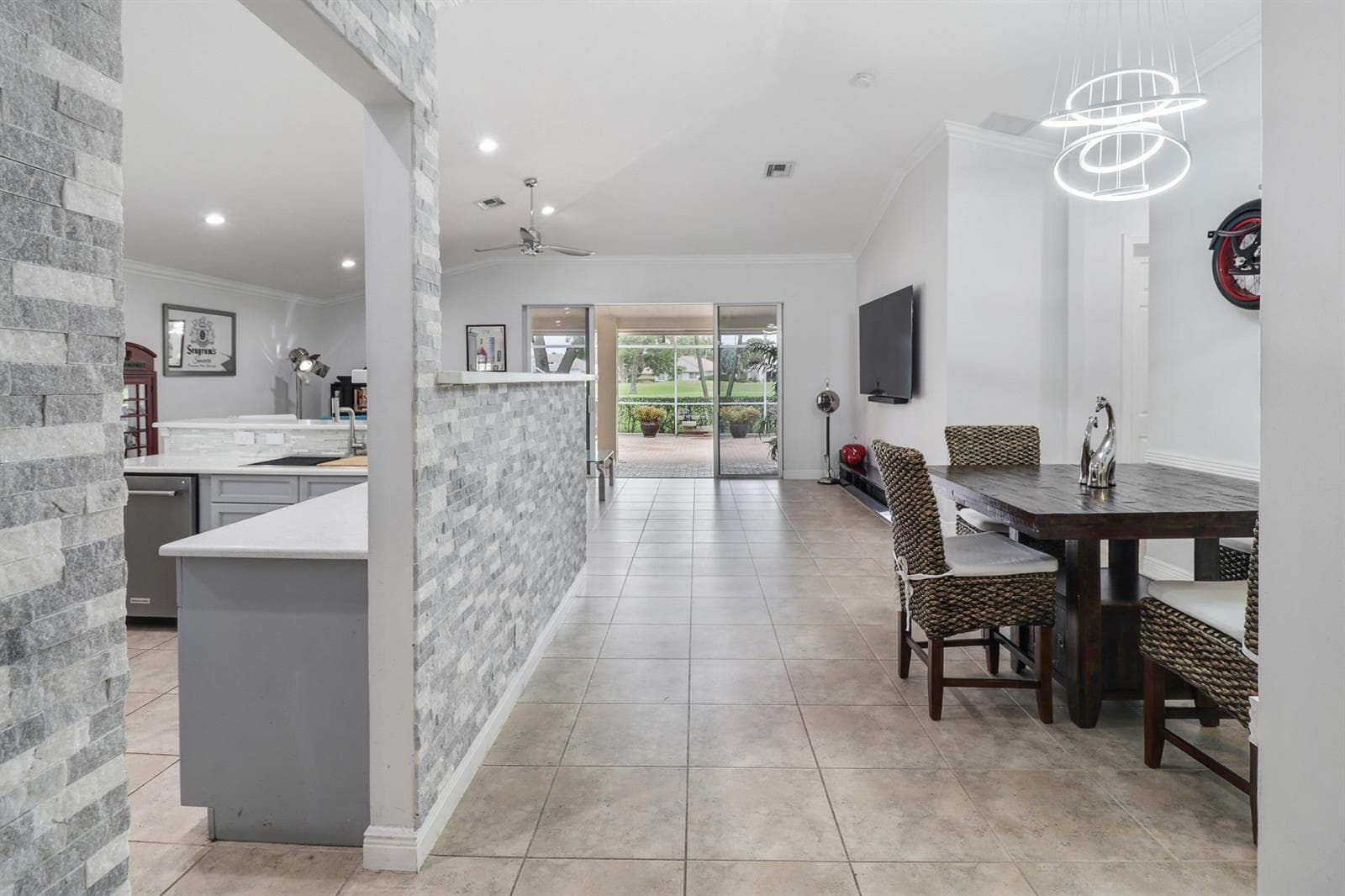 5671 S FOUNTAINS Drive S, Lake Worth, FL 33467 — zdjęcie 4