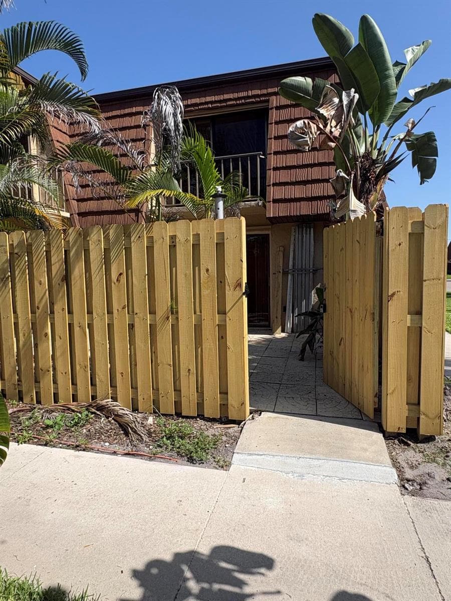 1302 NEBRASKA Avenue # 6A, Fort Pierce, FL 34950 — zdjęcie 2