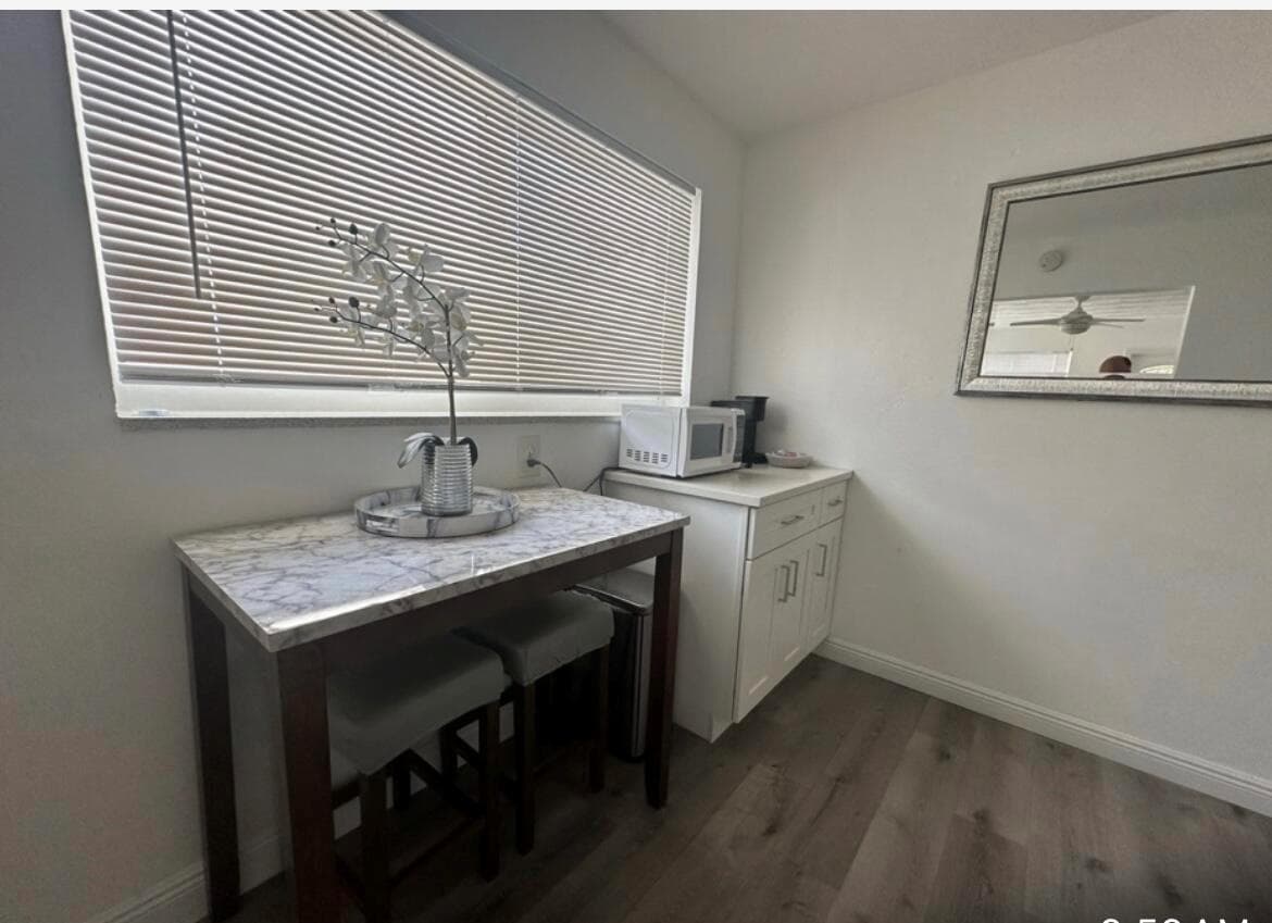 116 SE 9TH Court # 1-2, Hallandale Beach, FL 33009 — zdjęcie 2