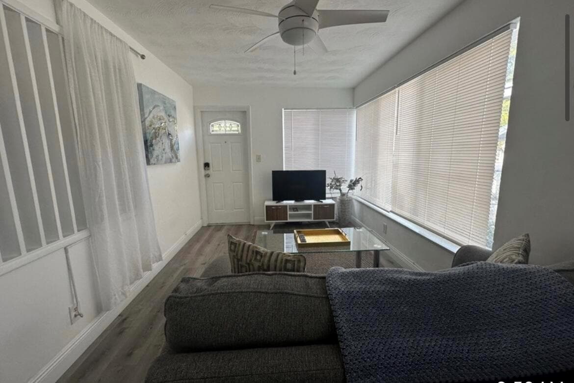 116 SE 9TH Court # 1-2, Hallandale Beach, FL 33009 — zdjęcie 3