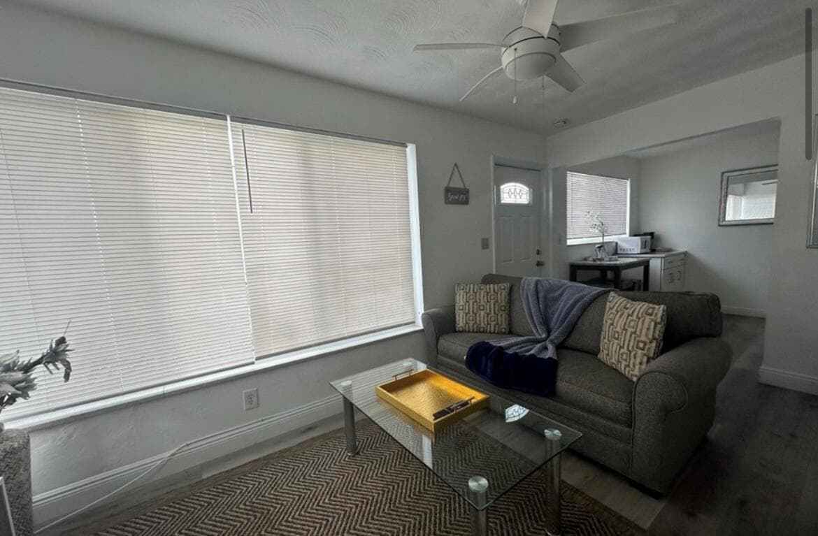 116 SE 9TH Court # 1-2, Hallandale Beach, FL 33009 — zdjęcie 4
