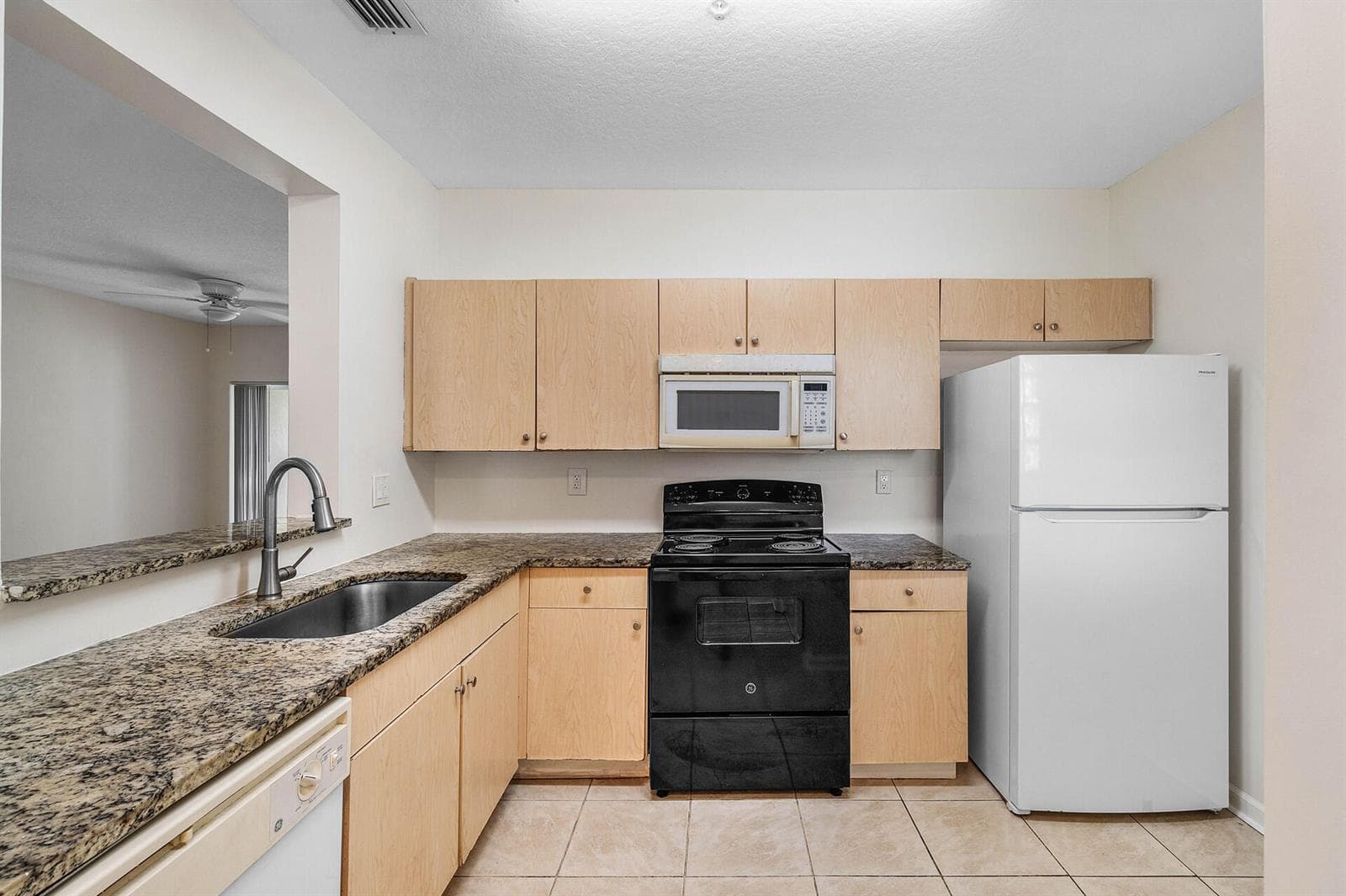 1161 GOLDEN LAKES Boulevard # 1325, West Palm Beach, FL 33411 — zdjęcie 4
