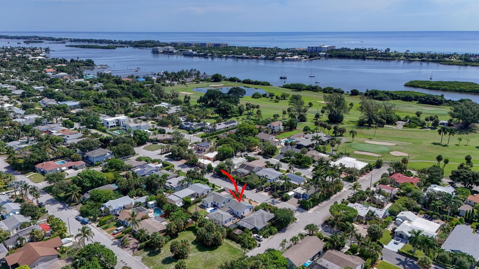 1305 N Palmway, FL 33460