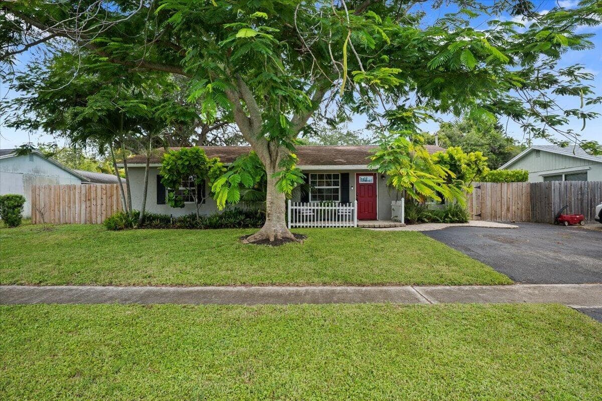 710 Cree Street, Jupiter, FL 33458