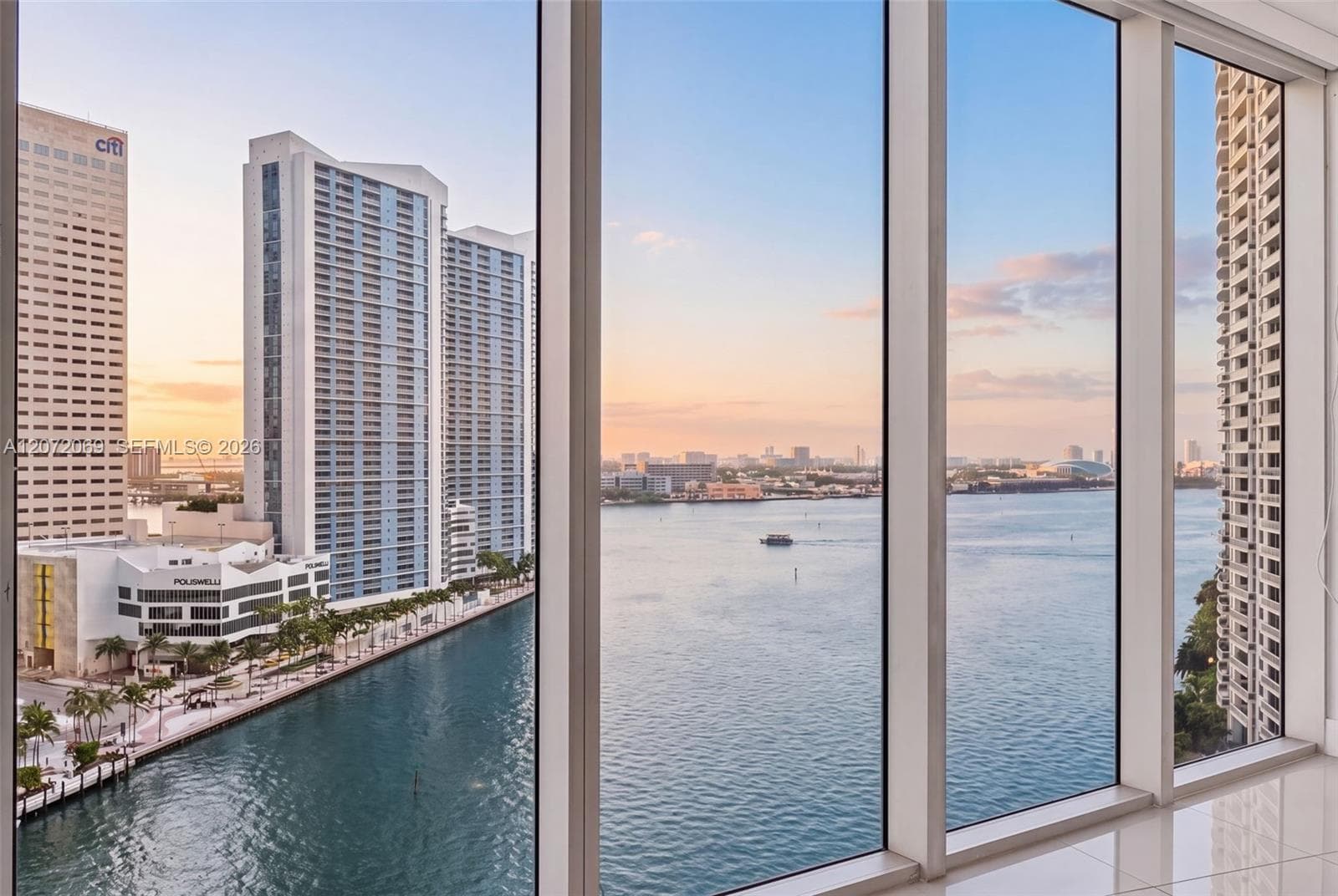 465 Brickell Ave # 1602, Miami, FL 33131 — zdjęcie 2
