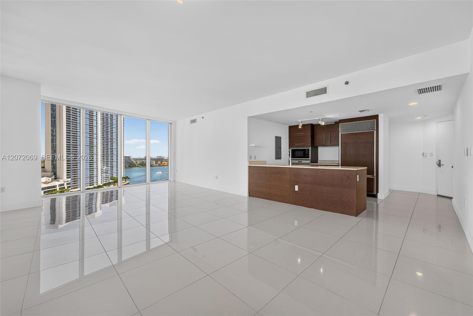 465 Brickell Ave # 1602, Miami, FL 33131 — zdjęcie 5