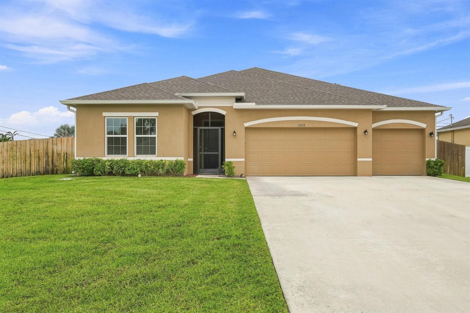 1008 SW Ingrassina Avenue SW, Port St. Lucie, FL 34953 — zdjęcie 2