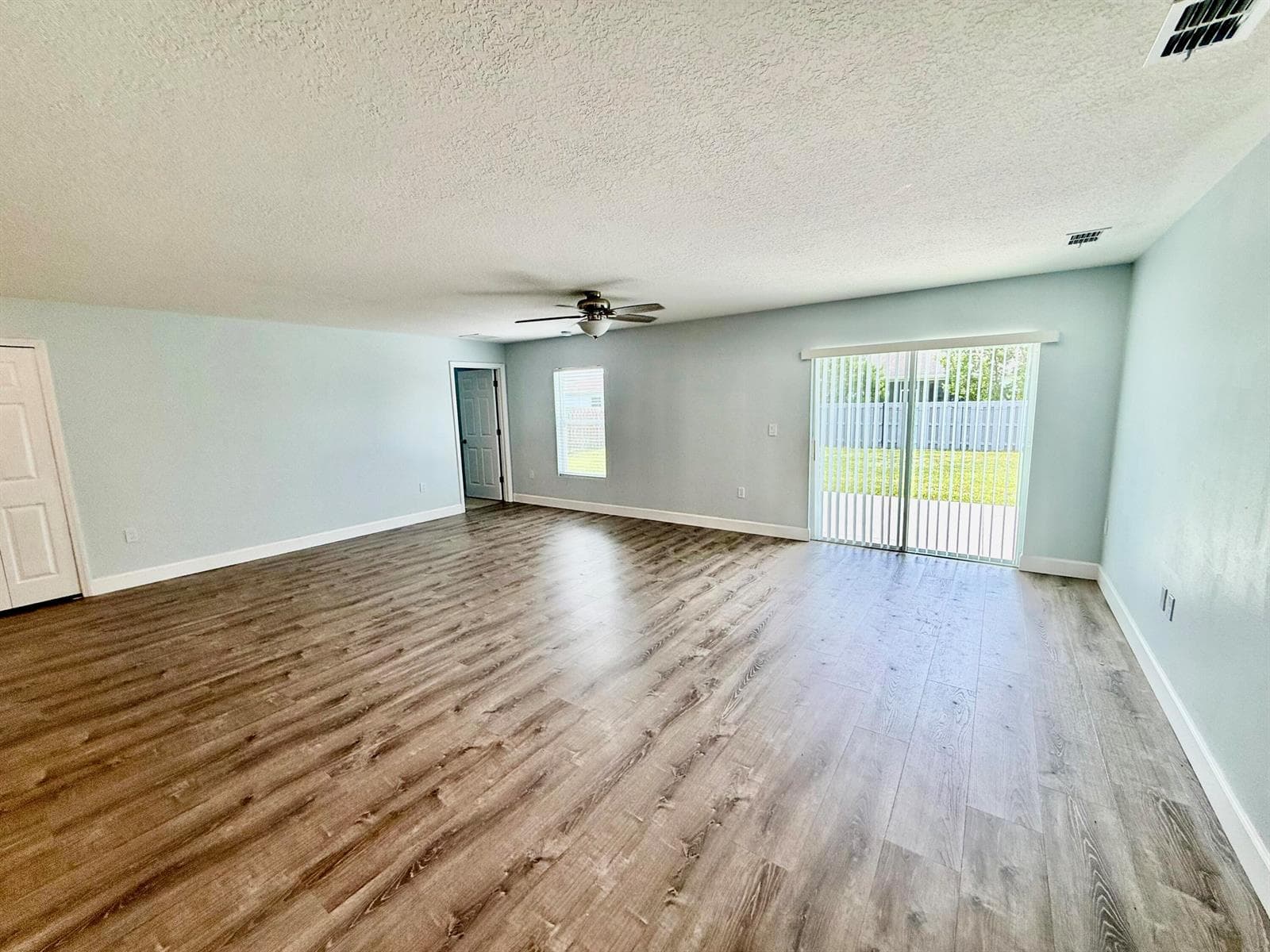 692 SW Hamberland Avenue, Port St. Lucie, FL 34953 — zdjęcie 3