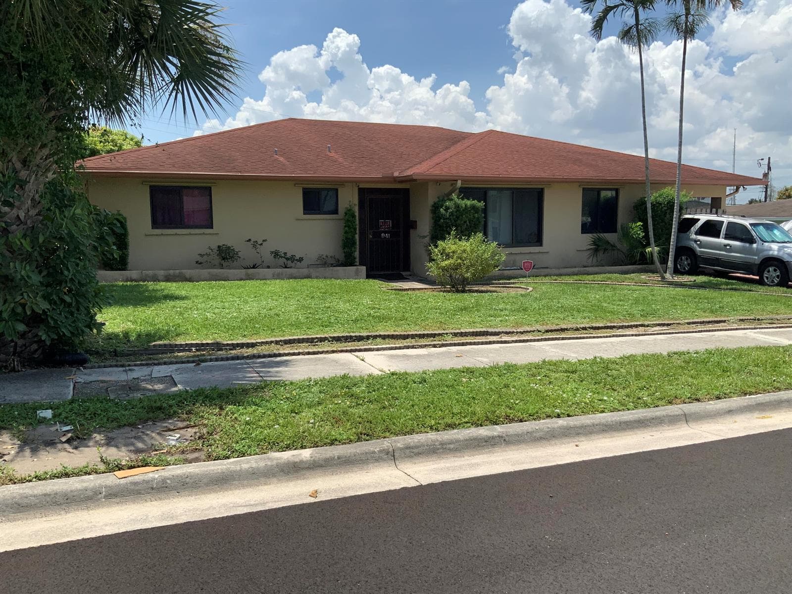 941 W 7th Street, Riviera Beach, FL 33404