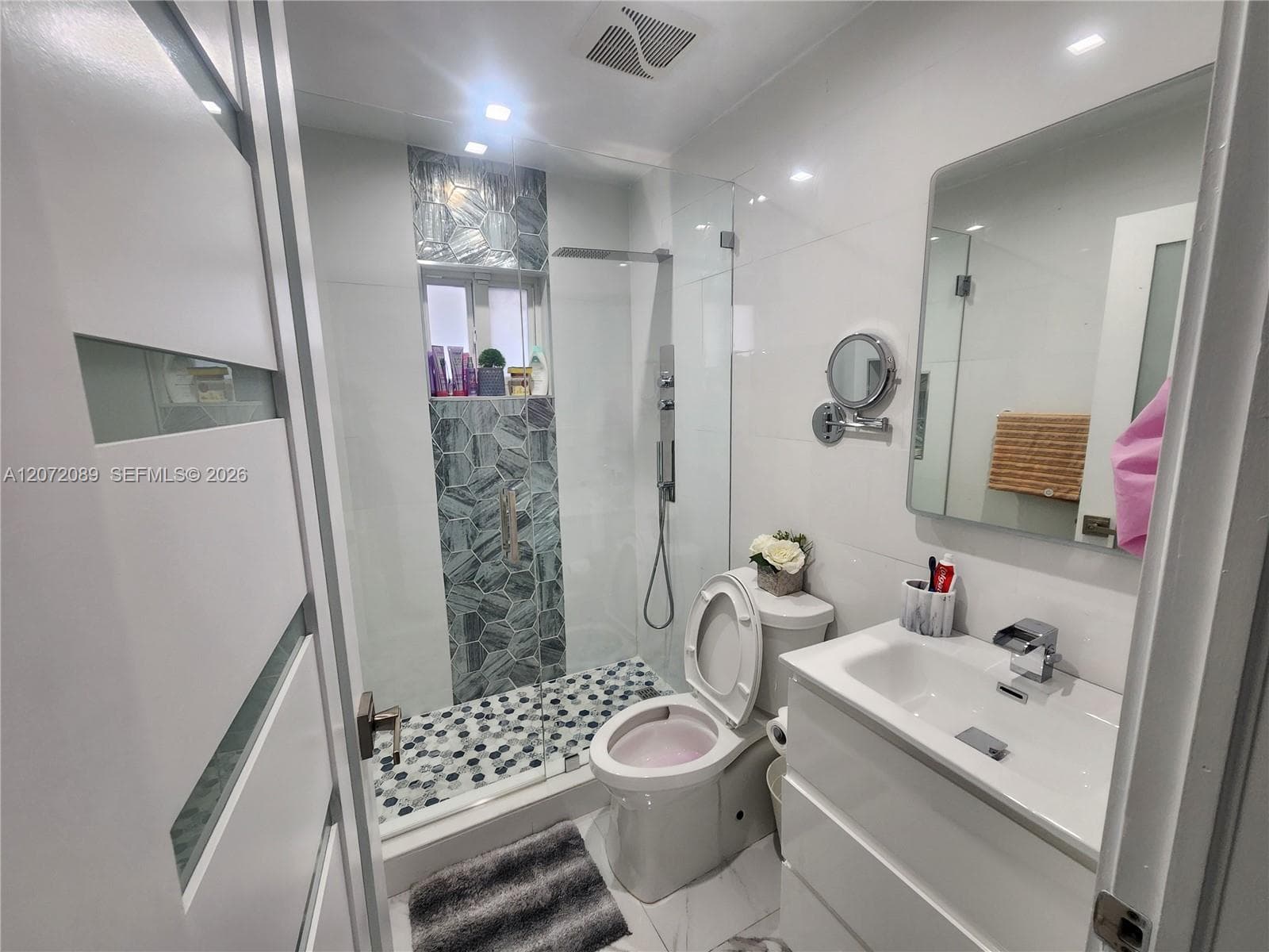 98XX NW 122nd Ter # APT1, Hialeah Gardens, FL 33018 — zdjęcie 3