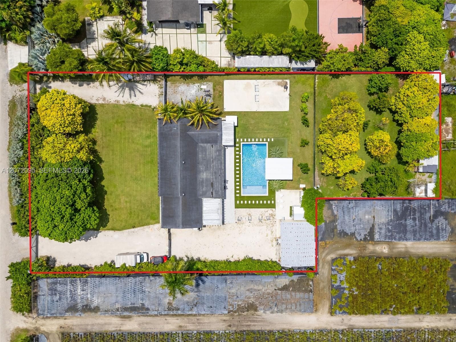 18725 SW 218th St, Miami, FL 33170 — zdjęcie 2