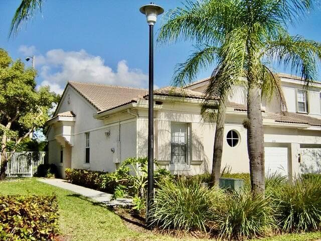 3133 ENCLAVE Way, Lauderhill, FL 33319 — zdjęcie 2