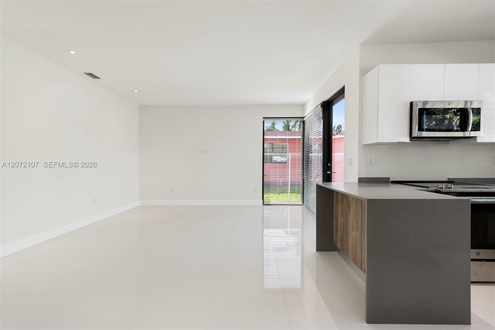 1216-1218 NE 112th St, Miami, FL 33161 — zdjęcie 5