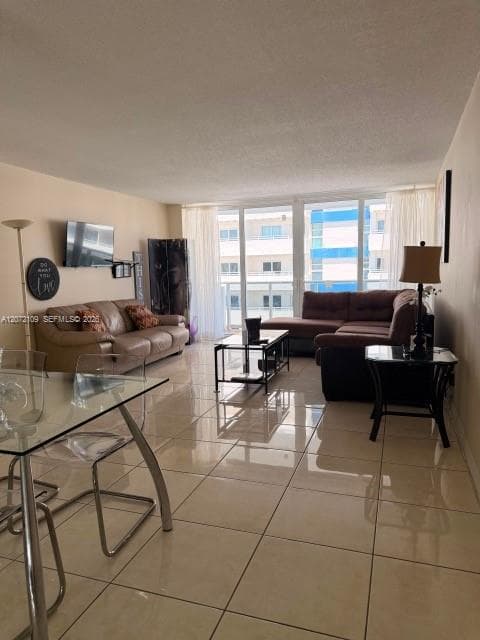 3140 S Ocean Dr # 309, Hallandale Beach, FL 33009