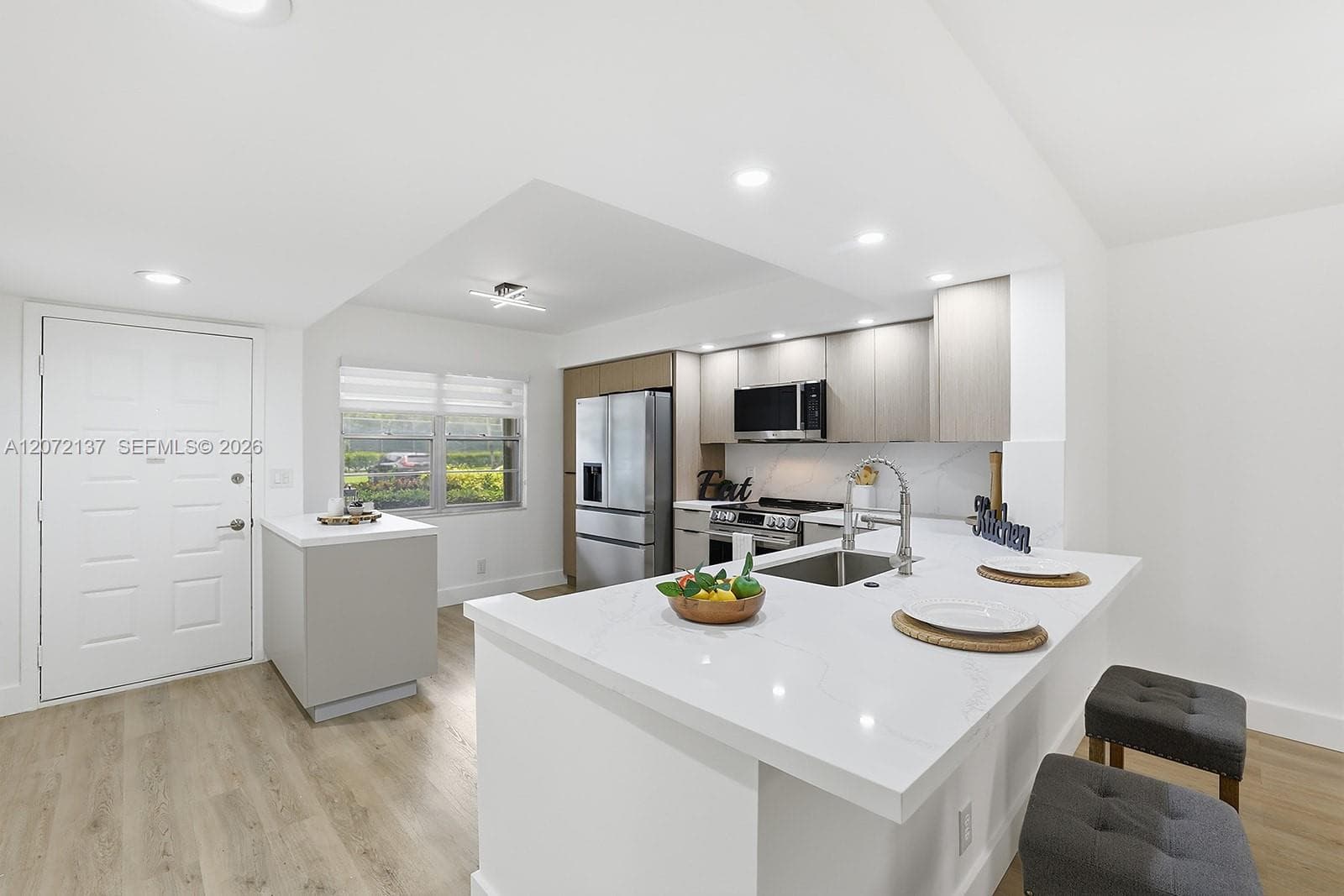 300 SW 130th Ter # 110B, Pembroke Pines, FL 33027 — zdjęcie 2