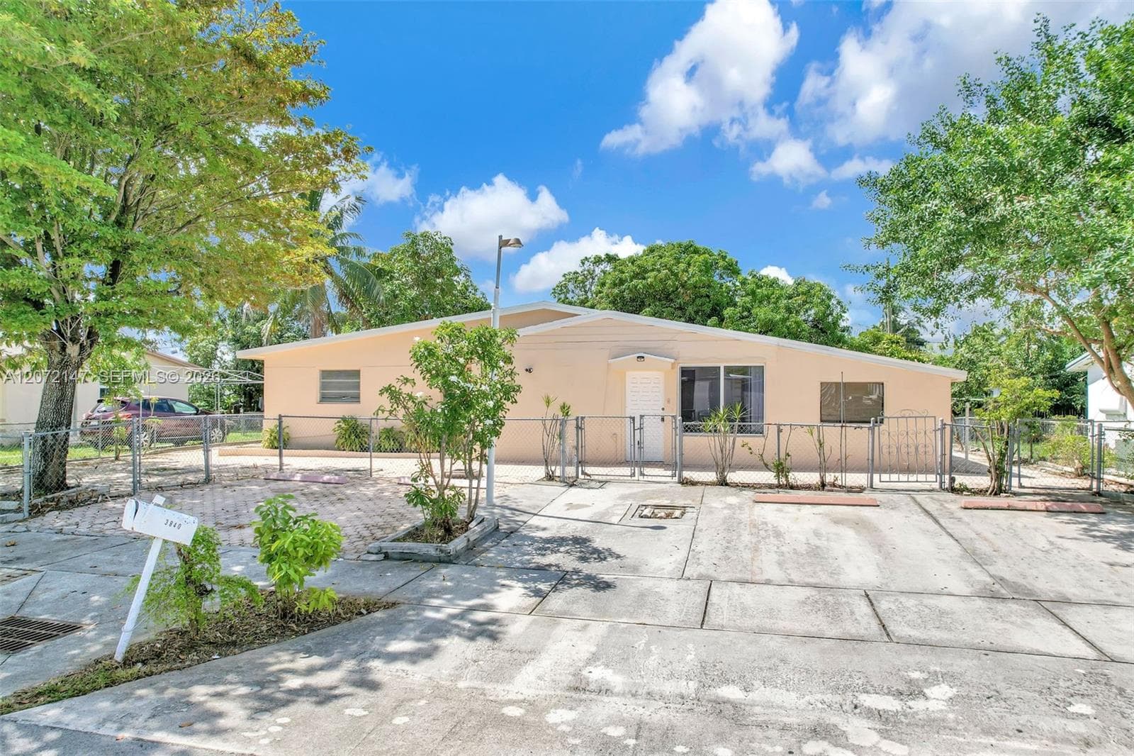3840 SW 31st Ct, West Park, FL 33023 — zdjęcie 2