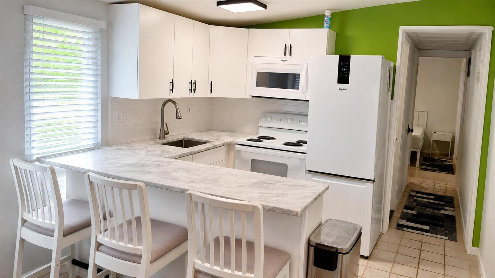1716 NE 17TH Way, Fort Lauderdale, FL 33305 — zdjęcie 2