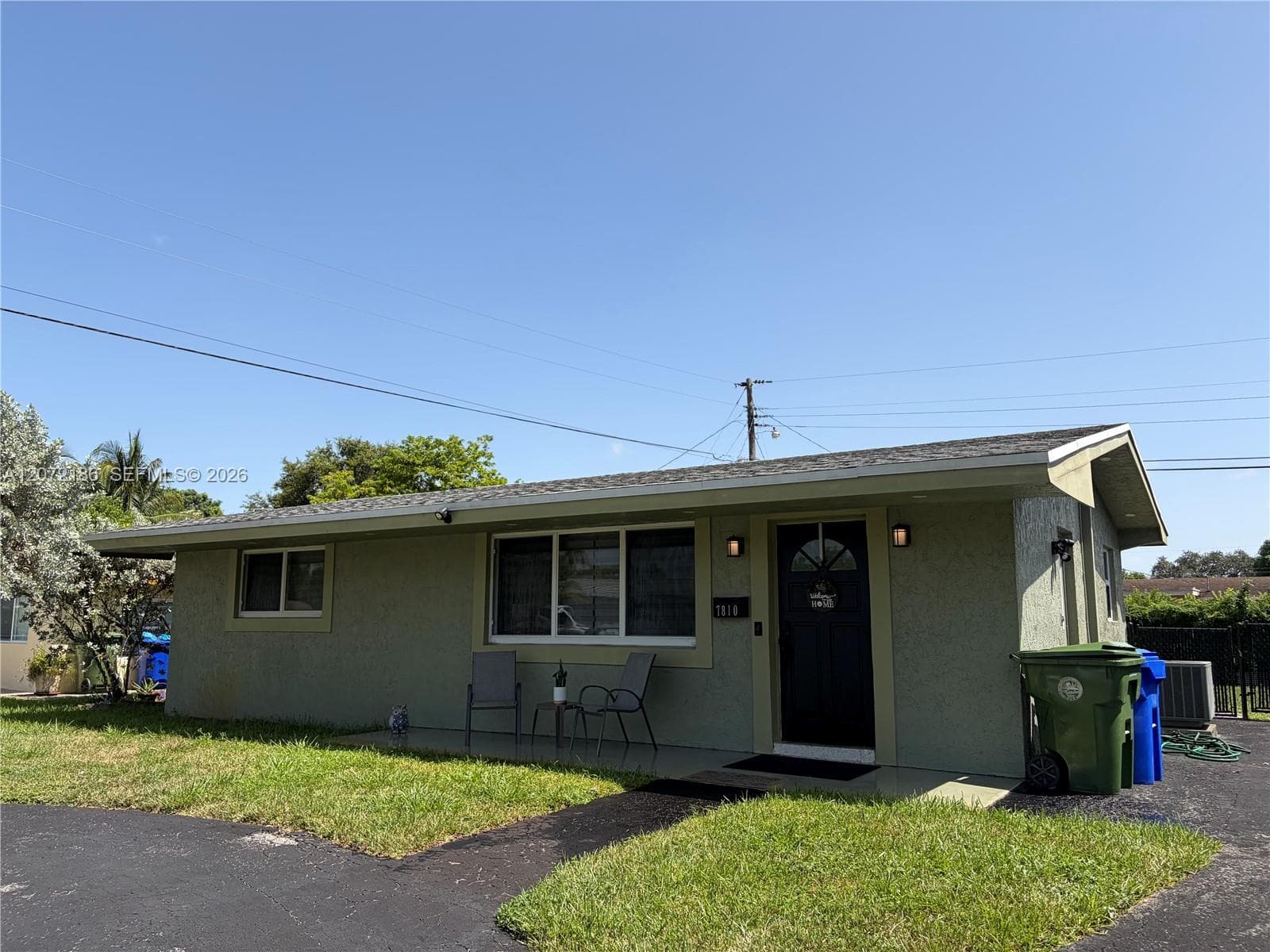 7810 NW 11th Ct, Pembroke Pines, FL 33024