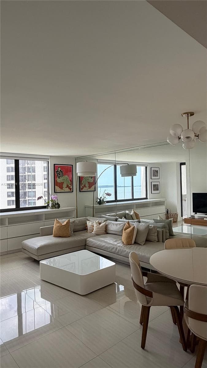 540 Brickell Key Dr # 1101, Miami, FL 33131