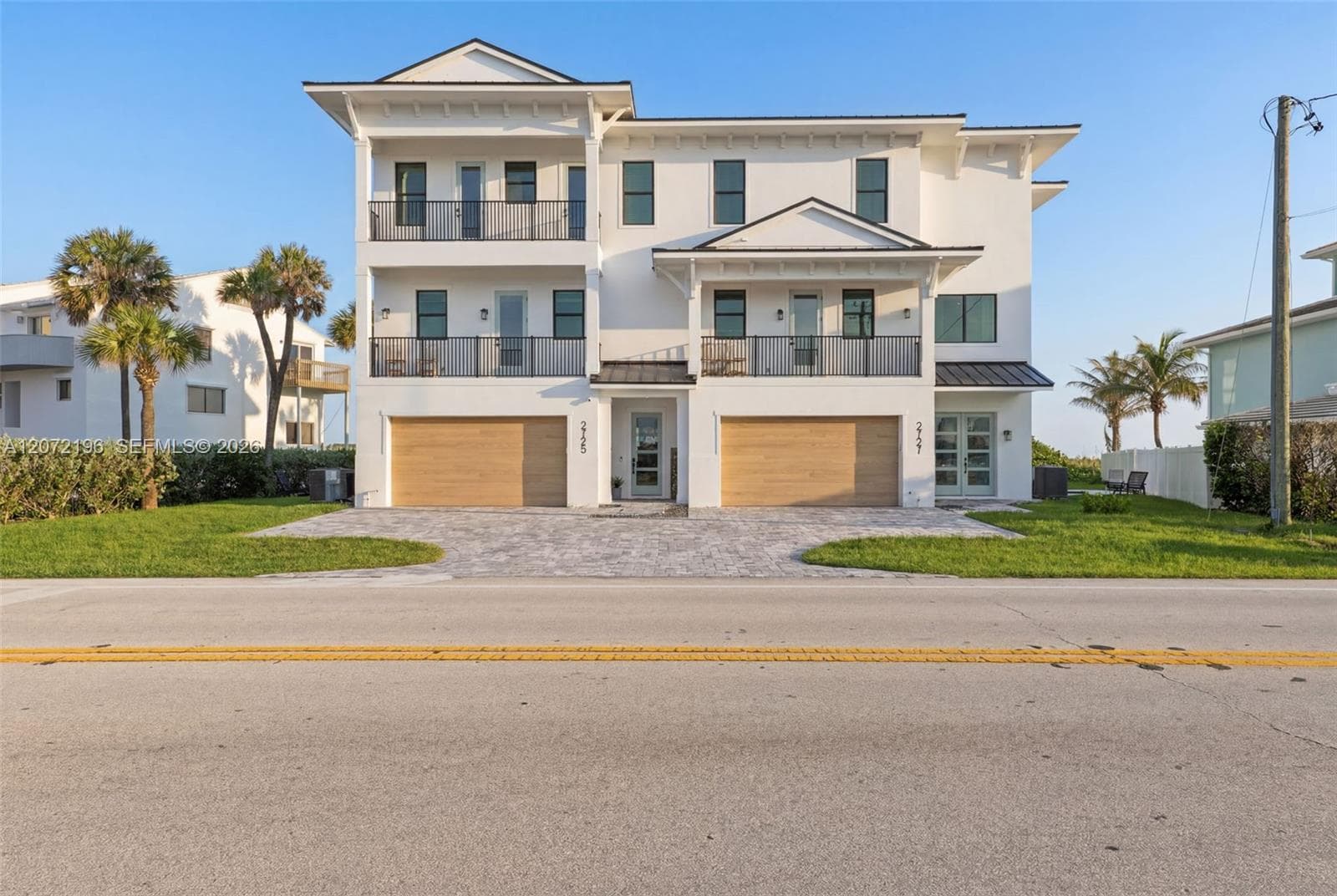 2725/2727 S. HIGHWAY A1A, Melbourne Beach, FL 32951 — zdjęcie 2