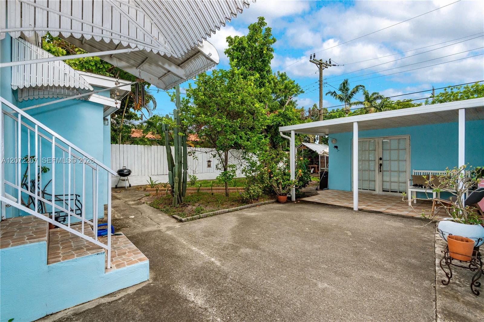334 E 11th St, Hialeah, FL 33010 — zdjęcie 3