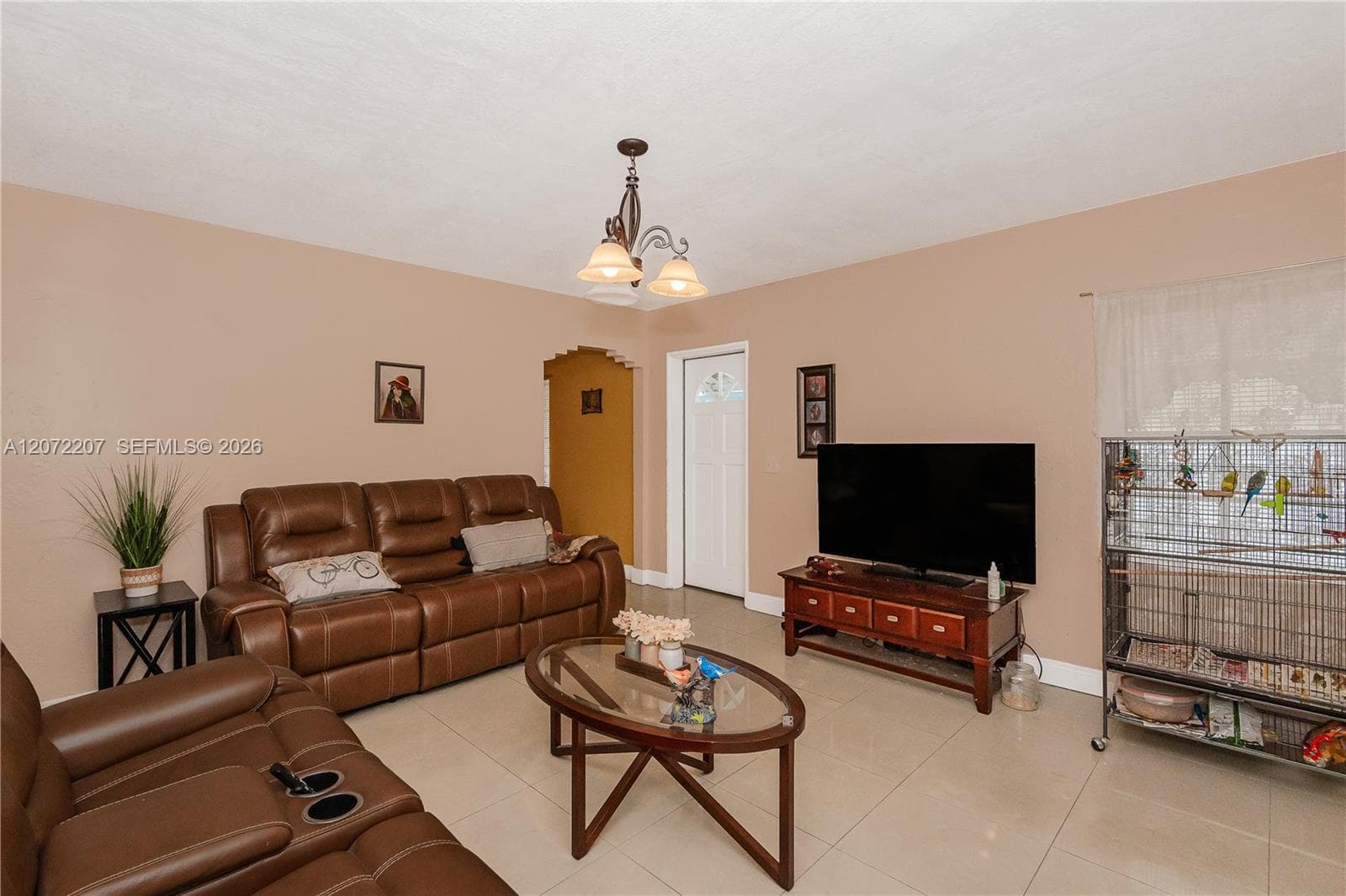 334 E 11th St, Hialeah, FL 33010 — zdjęcie 4
