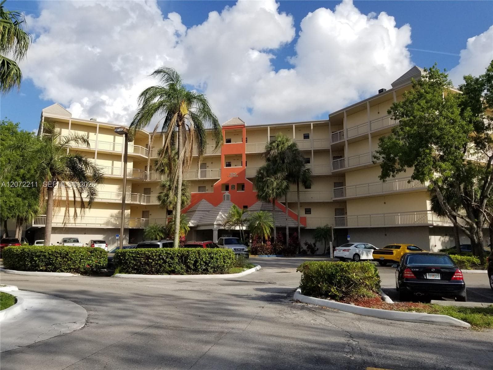 8290 Lake Dr # 440, Doral, FL 33166 — zdjęcie 2