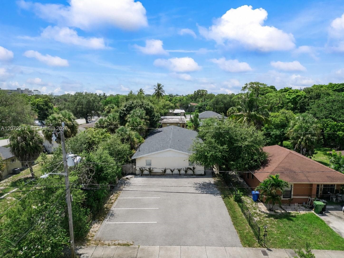 513 NW 22nd Ave, Fort Lauderdale, FL 33311 — zdjęcie 2