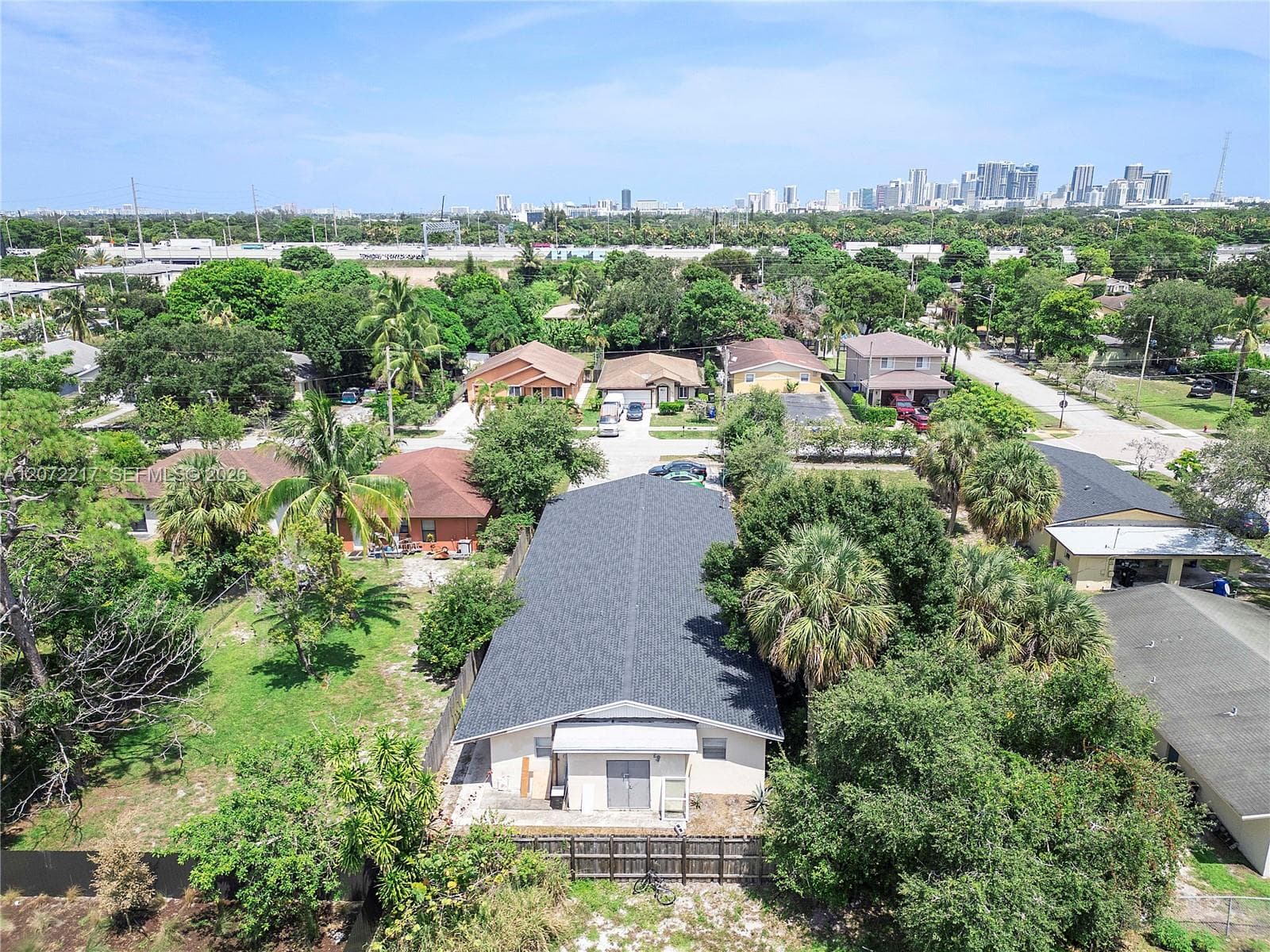 513 NW 22nd Ave, Fort Lauderdale, FL 33311 — zdjęcie 3
