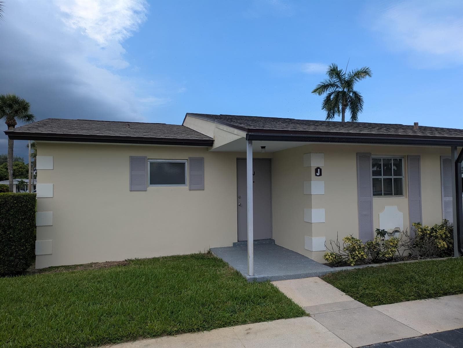 2771 Ashley Drive E # J, West Palm Beach, FL 33415