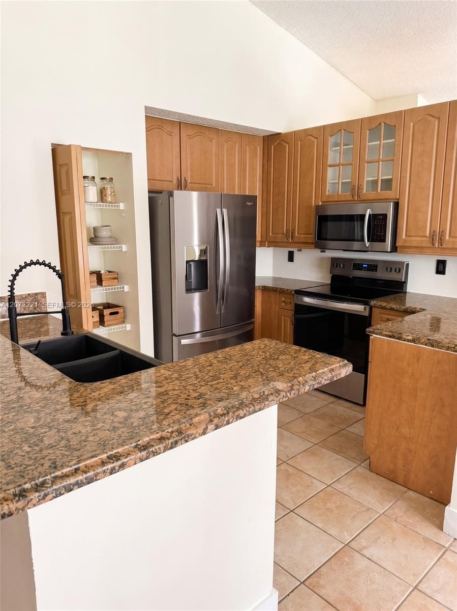 1599 Palermo Dr, Weston, FL 33327 — zdjęcie 3